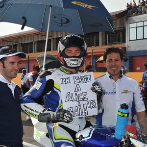 Suxilo in griglia senza le sue donne....